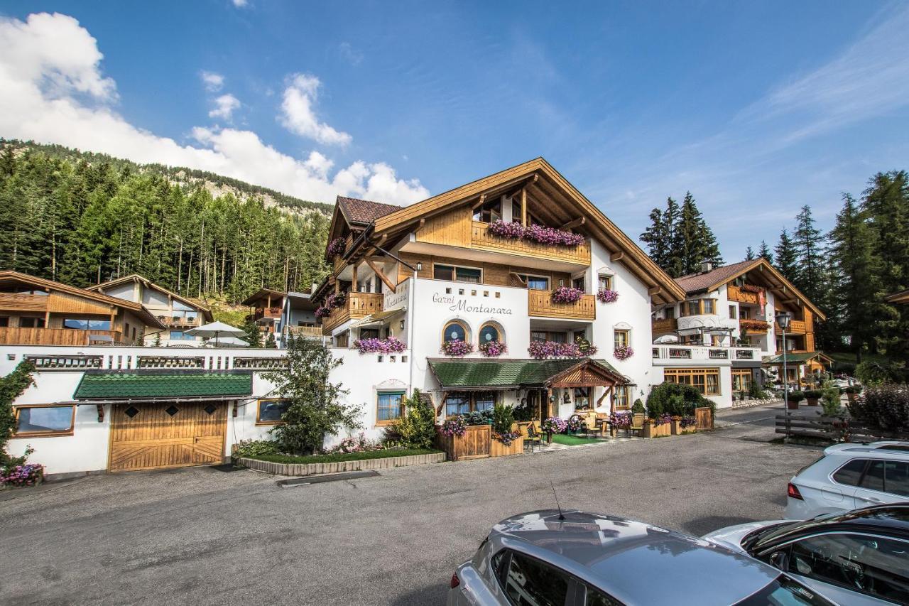 Ciasa Montanara Hotel La Villa  Kültér fotó